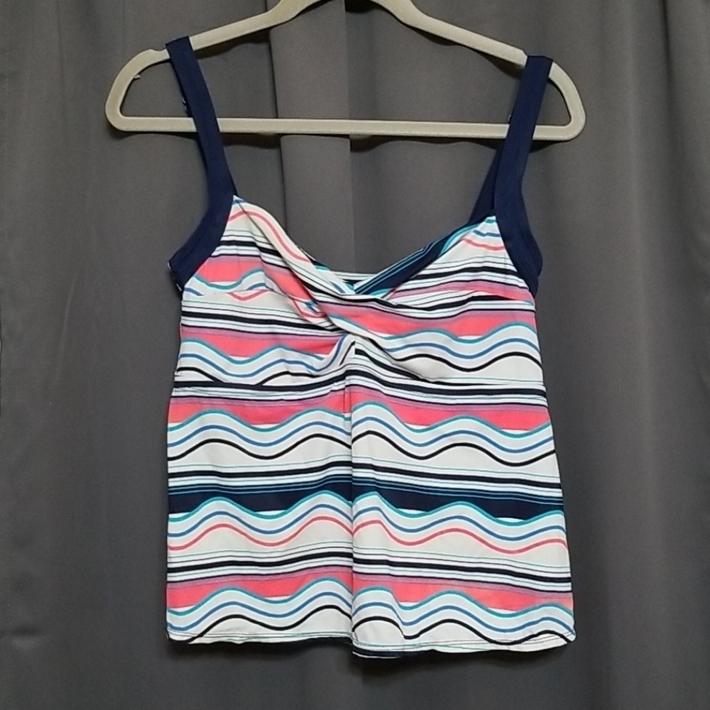 Kim Rogers‎ Woman swim top size 16W